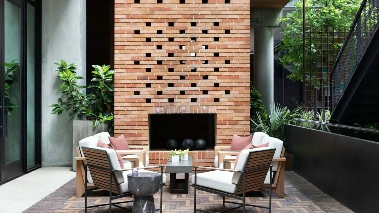 Verbena Courtyard Edition
