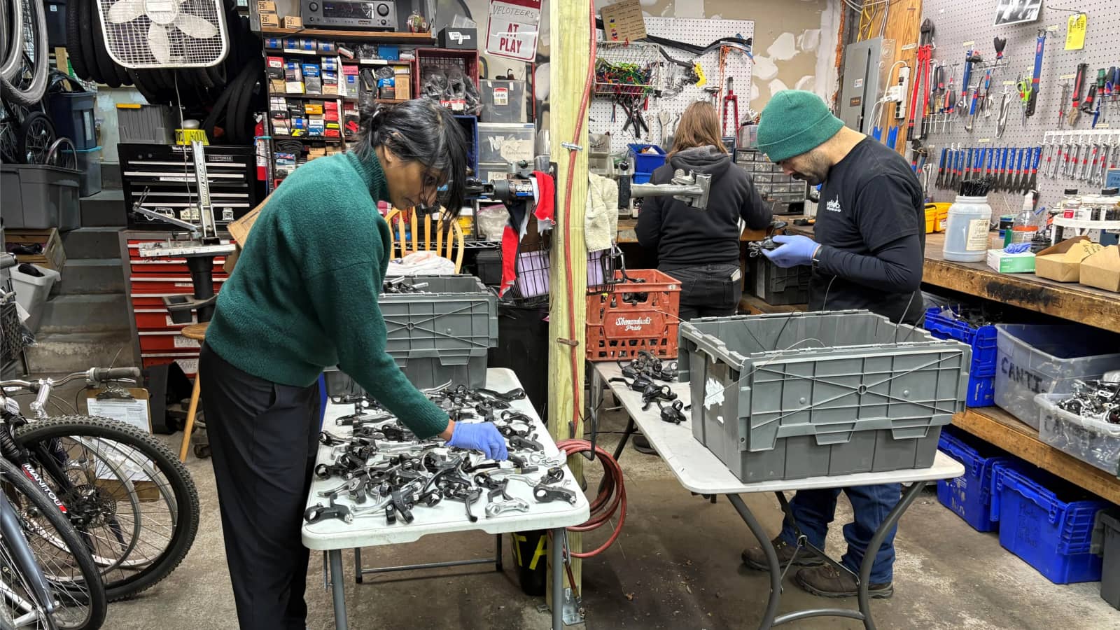 Warehouse Organizing Work Day