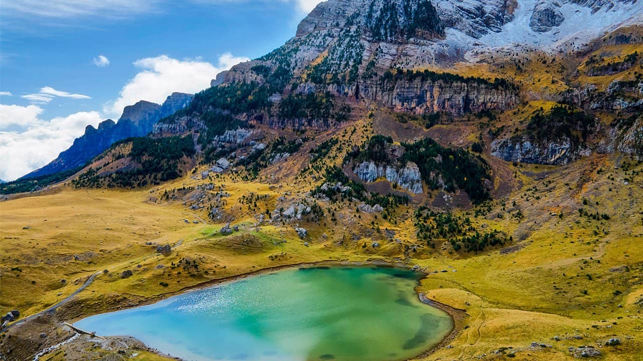 PIRINEOS ARAGÓN Valle de Tena. El Valle de las Brujas.