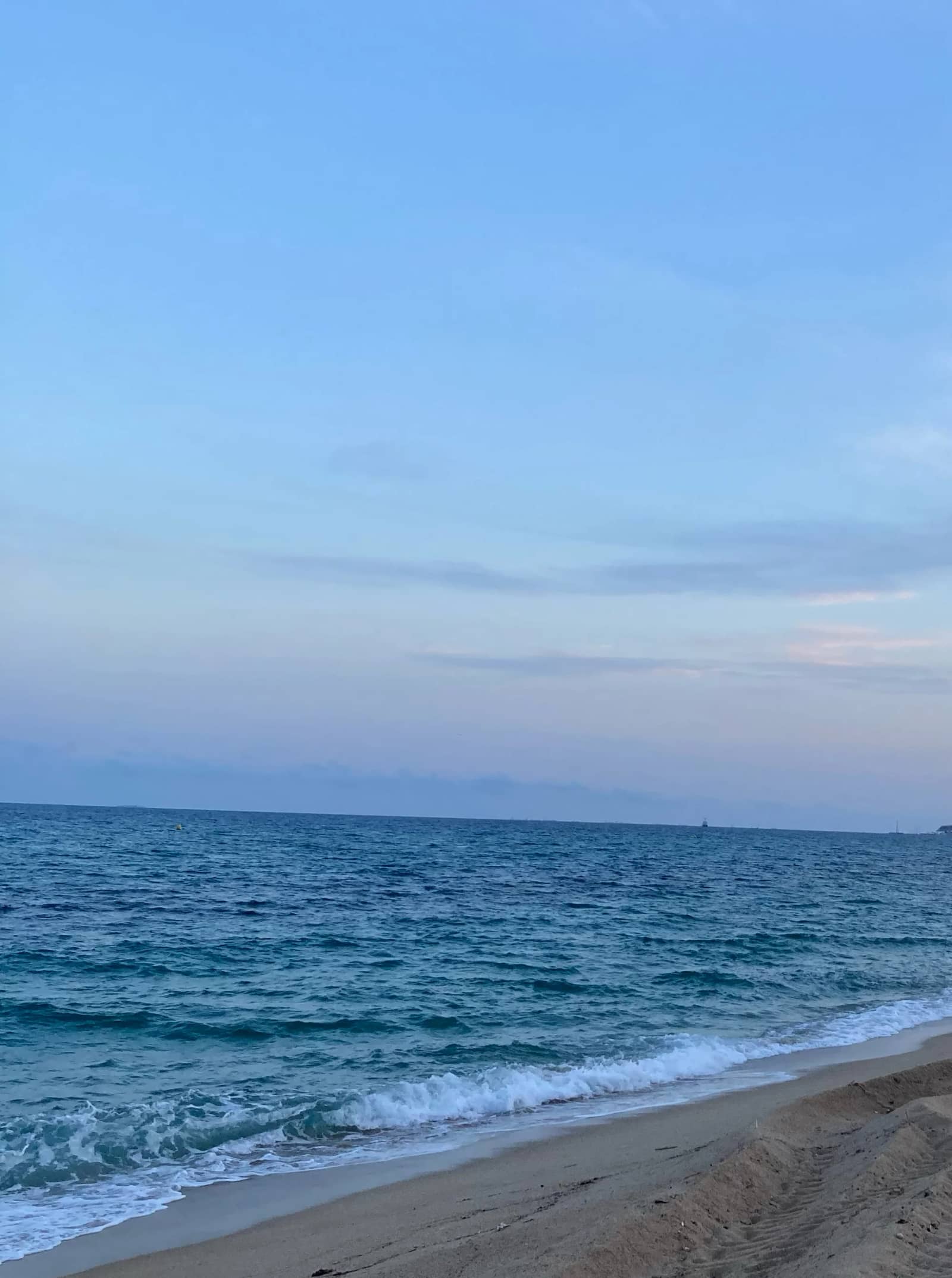 Paseo y baño al atardecer + picnic : Sant Pol - Arenys de Mar 🏊‍♂️👙🧺🌕