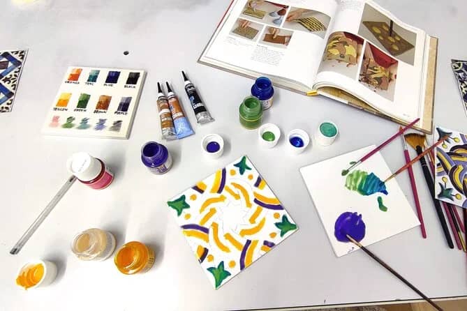 Lisbon Ladies' Dinners: Azulejo Tile Painting