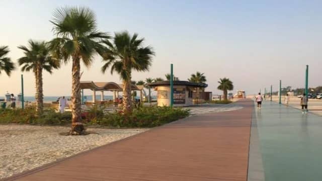 Sunrise Walk – Kite Beach, Dubai 🌅