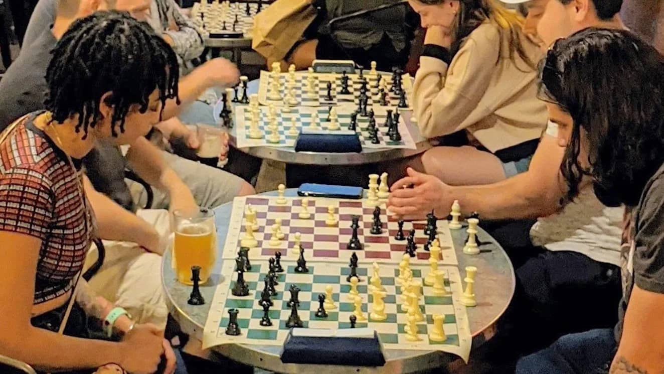 Pints & Pawns