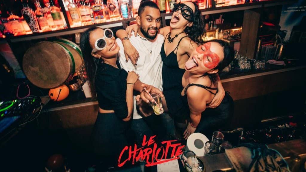 ✈️ Travelers & Locals Night – Paris