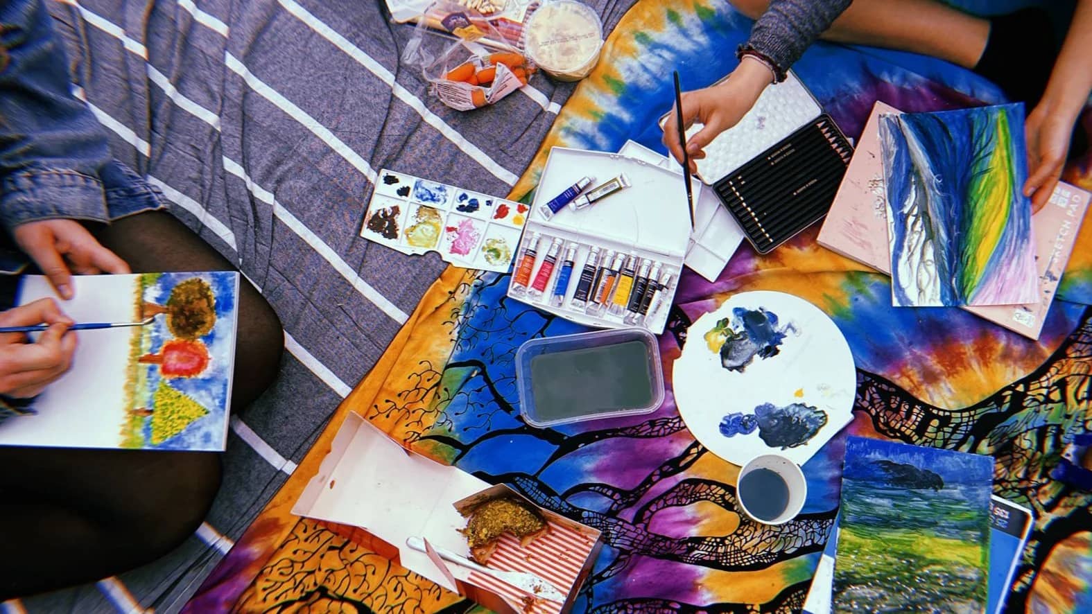 π
Messy Is Welcome β Last Summer Session π
π¨ Sunset Painting Session #5