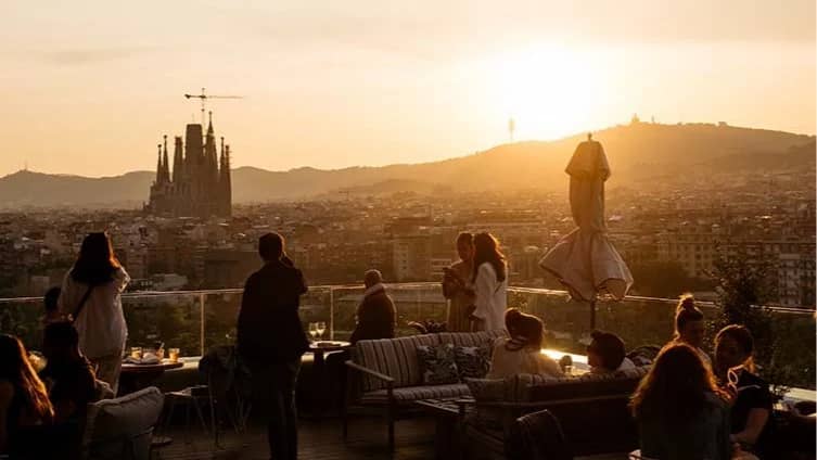 🌄🎨Taller de dibujo y acuarela de SkyLine en Terraza con vistazas a la Puesta