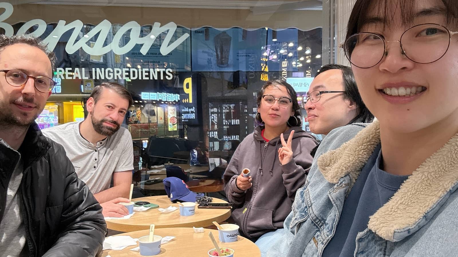 [Hongdae] Just Talk language exchange gathering Eng&Kor