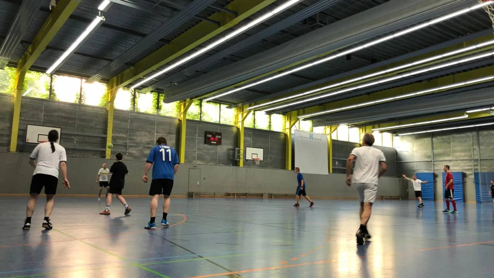Sunday futsal session in Fhain - recruiting event - skill level intermediate