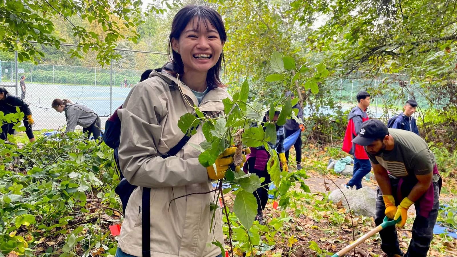 World Rivers Day at Byrne Creek: Remove Invasive Plants in Burnaby