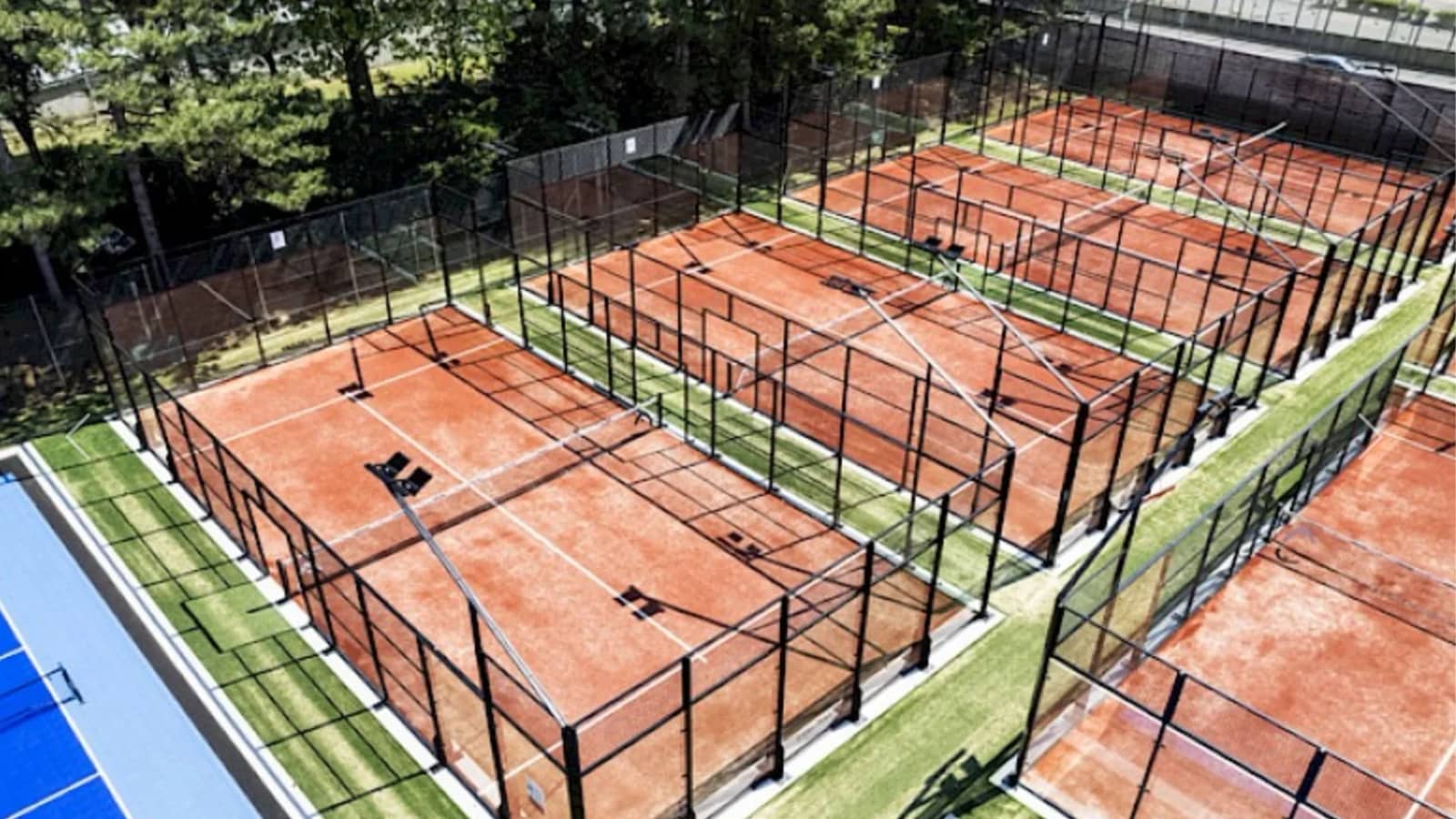 Sunday Padel Outdoor at Sportcenter Donaucity.