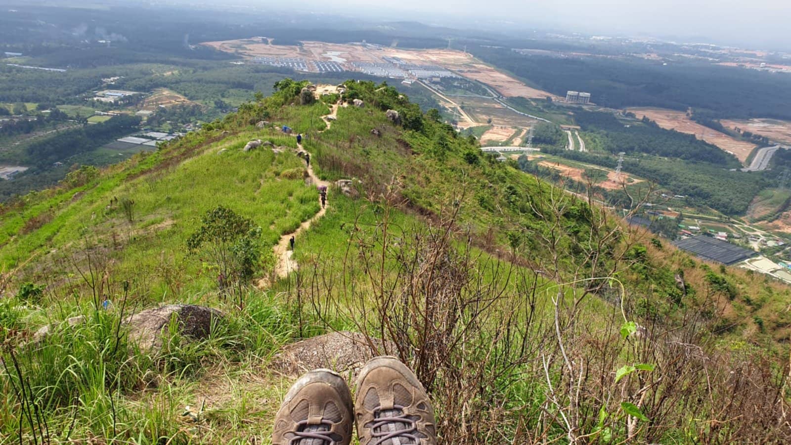 Leisure Hike: Malaysia - Broga Hill (400m) + KL: Beginner hike with nice views!