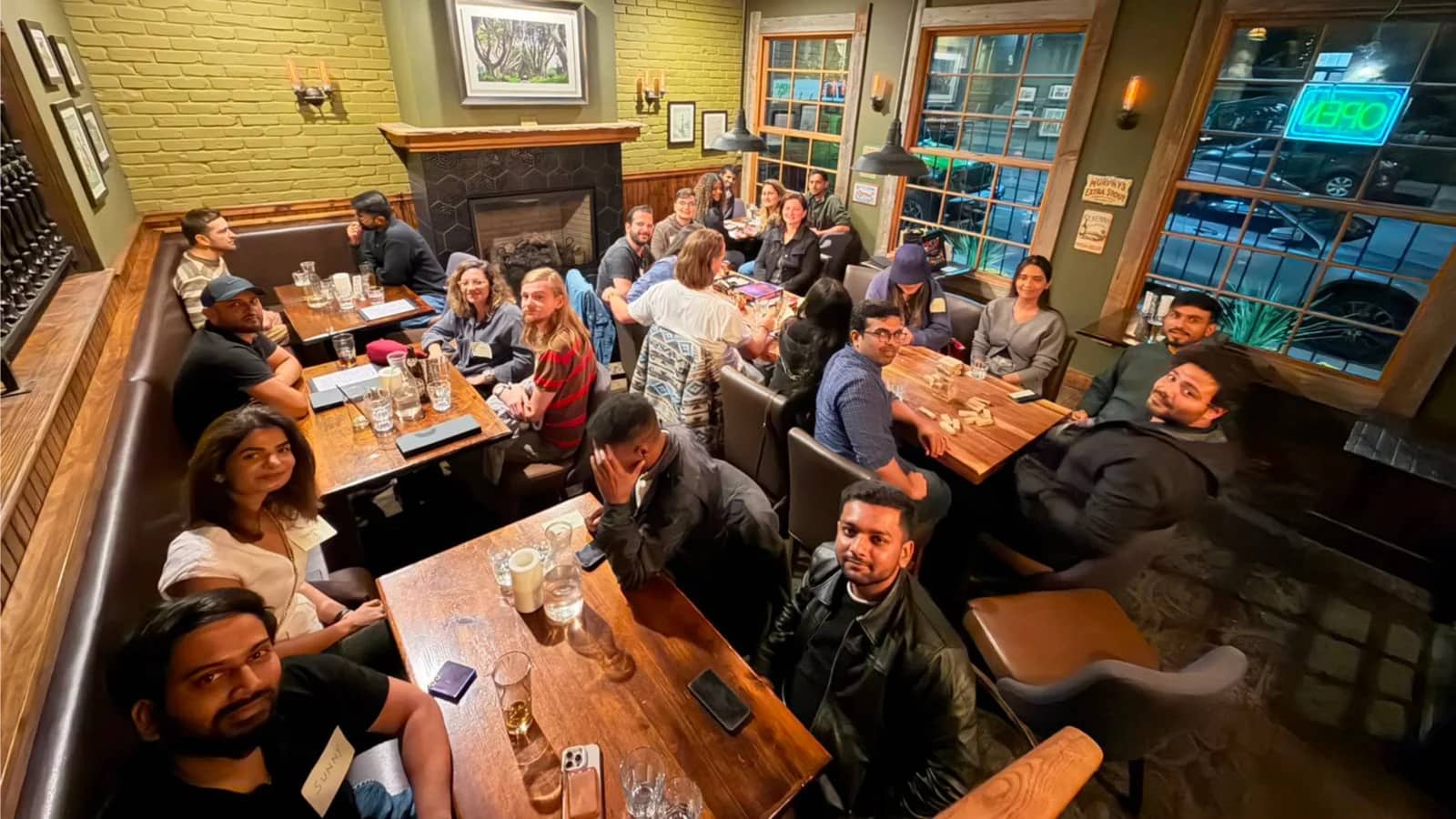 Meet New People, Great Conversations & 50+ Board Games | 25–45 | Fast Friends