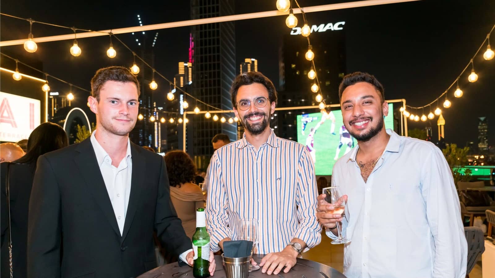 Glamorous Afterwork: Business Social & Mingling