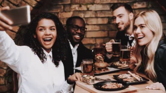Dog Friendly Bar 🐶 Casual Social Chats