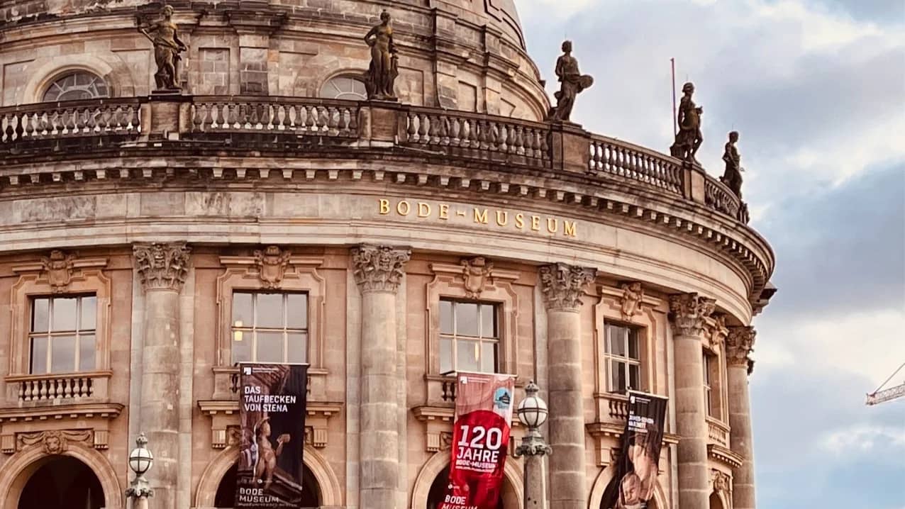 Sunday Silent Reading @ Bode Museum