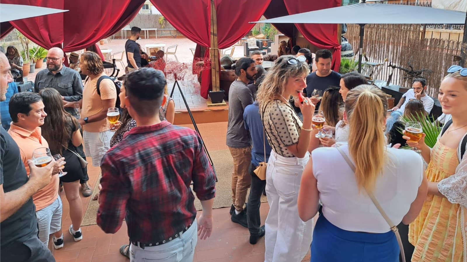 Weekly Barcelona Digital Nomads & Entrepreneurs Networking Meetup