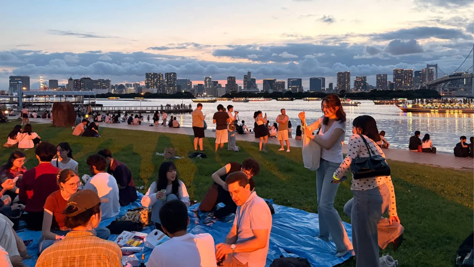 Tokyo Expat Sunset Picnic at Odaiba — Autumn Holiday Social 🌅