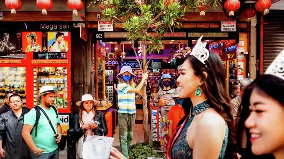 Discover SF -- Road to Autumn Moon Festival, Chinatown