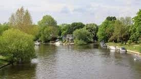 Walton on Thames to Kingston via Hampton Court