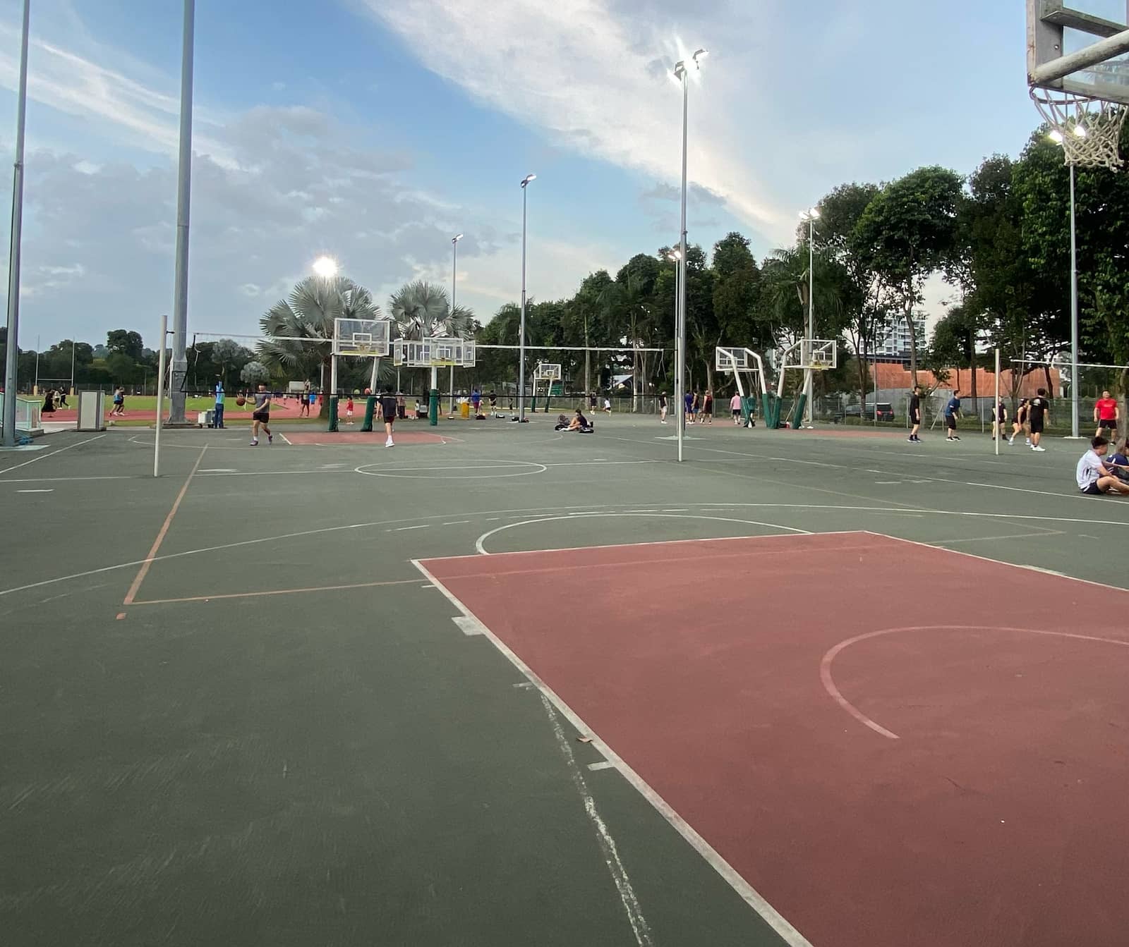 2 hrs Outdoor Volleyball 🏐
Court 1 (MOE Evans)
8pm to 10pm
Inter to Advance