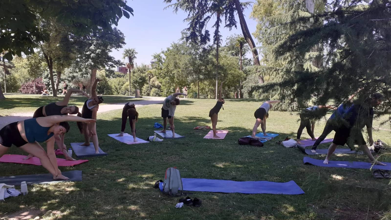 Yoga in Retiro Park Madrid (English) - Slow Hatha & Yin (18:40h)
