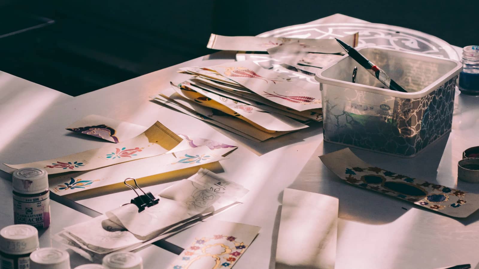 Cozy Craft Circle