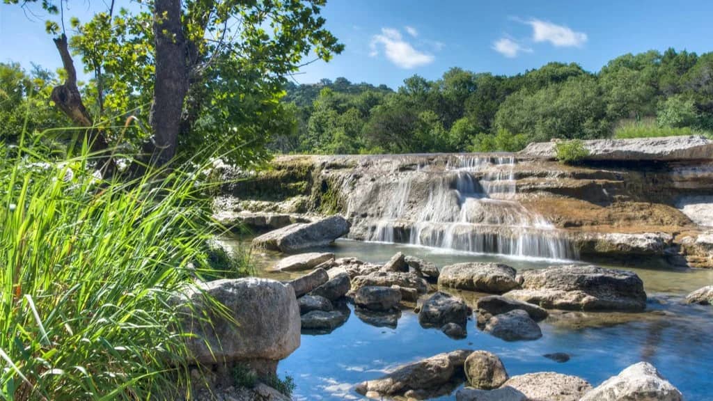 Hiking at Link Falls at Bull Creek
