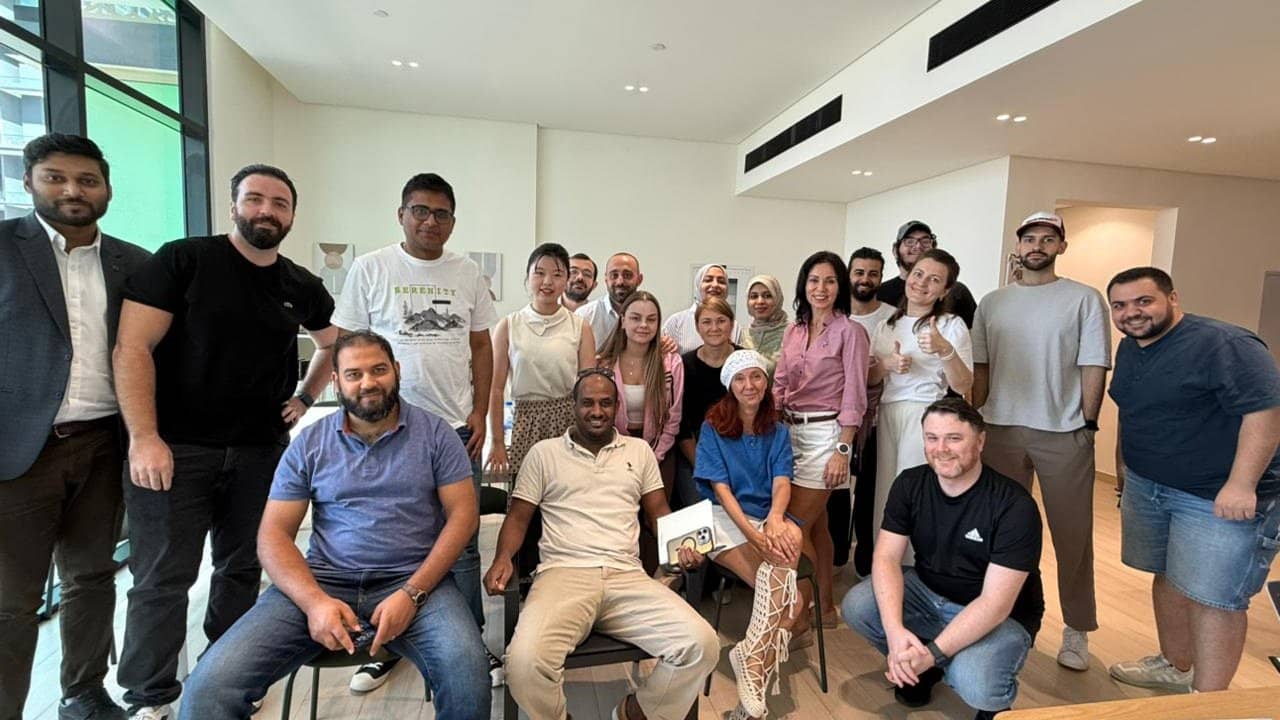 FREE ENGLISH SPEAKING CLUB