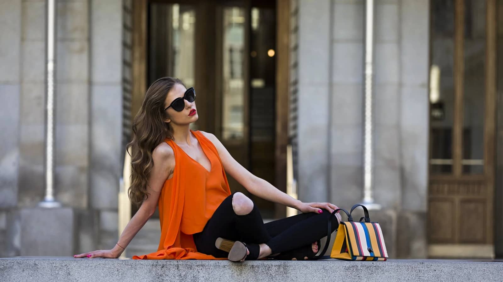 BE A MODEL: INTRODUCTION TO PORTRAIT & FASHION PHOTOGRAPHY
