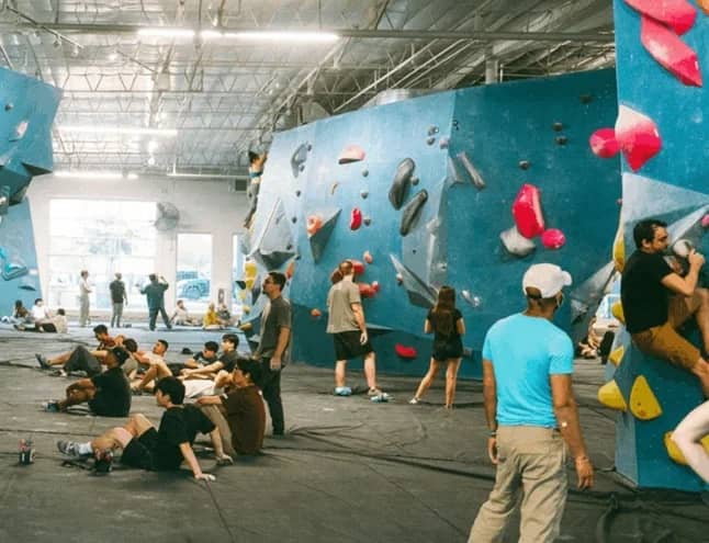 Social Bouldering @ Urban Apes Wedding