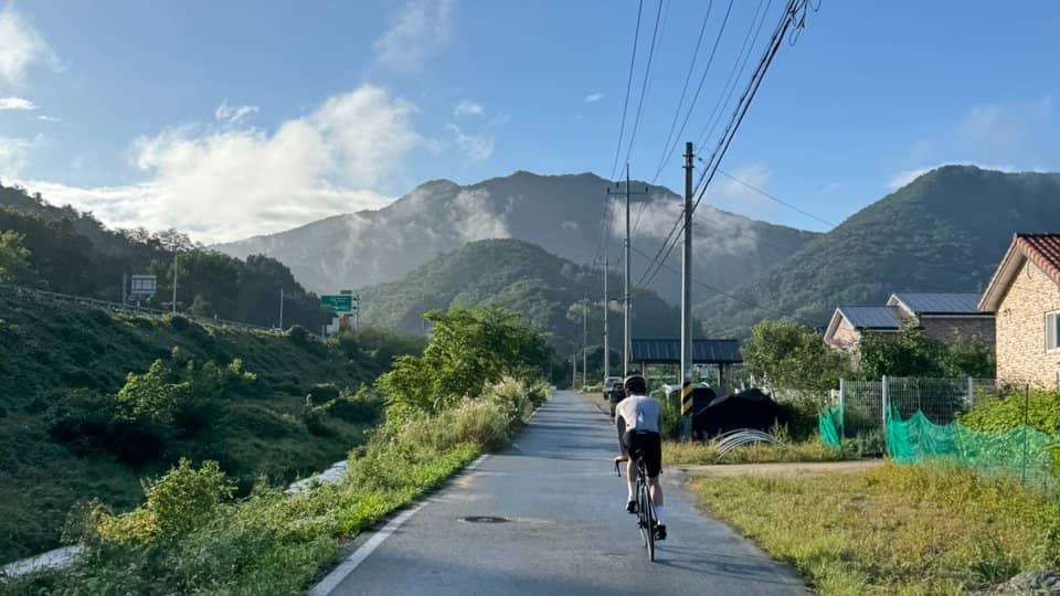 🚴‍♂️ Seoul to Yeoju: 98km Safe Ride, Spa & VIP Bus Return!