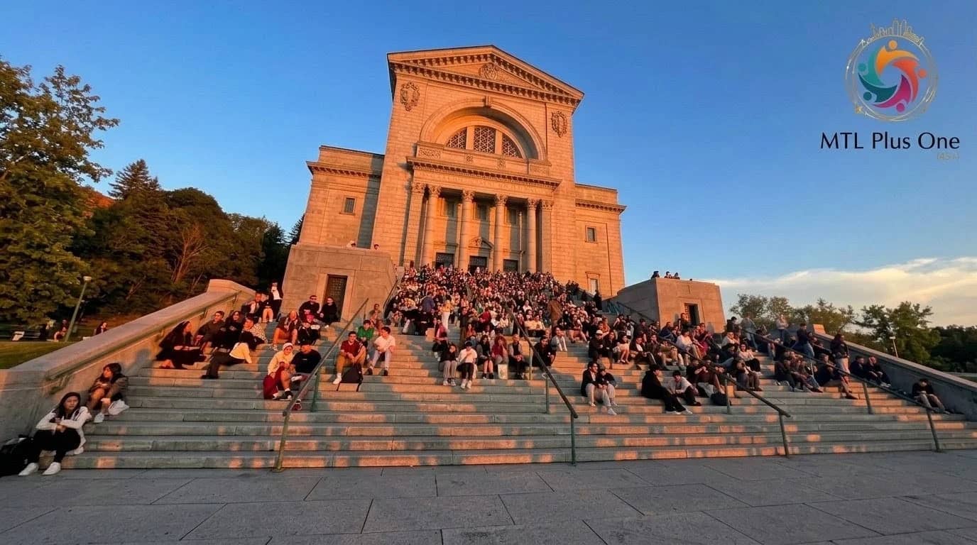 Walk, Sip & Connect: Saint-Joseph Oratory secret garden & city skyline sunset