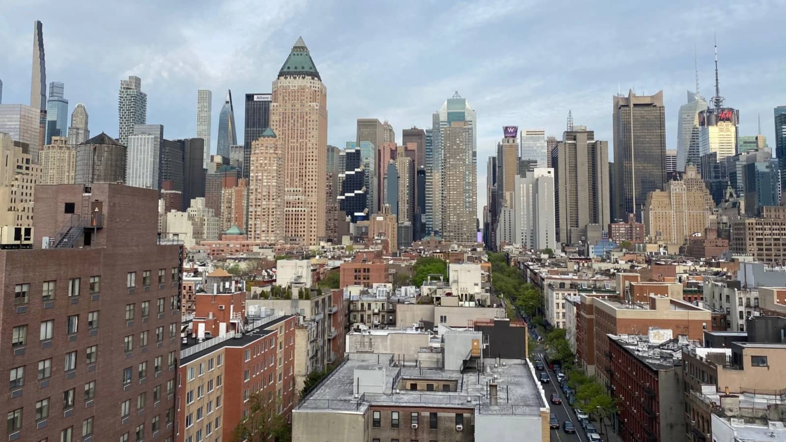Midtown Architecture and History Tour: From Pre-War to Art Deco to Modern