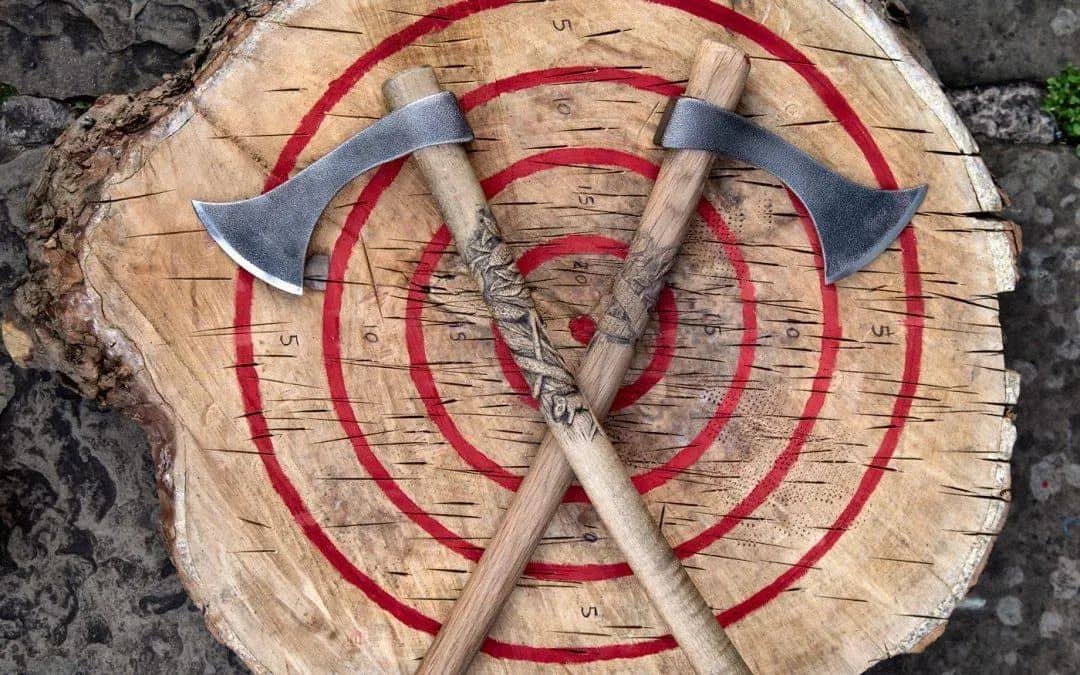 Pagan Axe Throwing / Lancer de Hache Païen