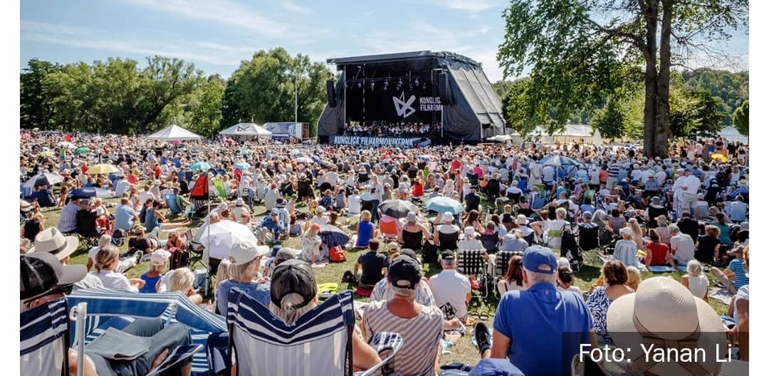 Free Filharmonic music in the grass