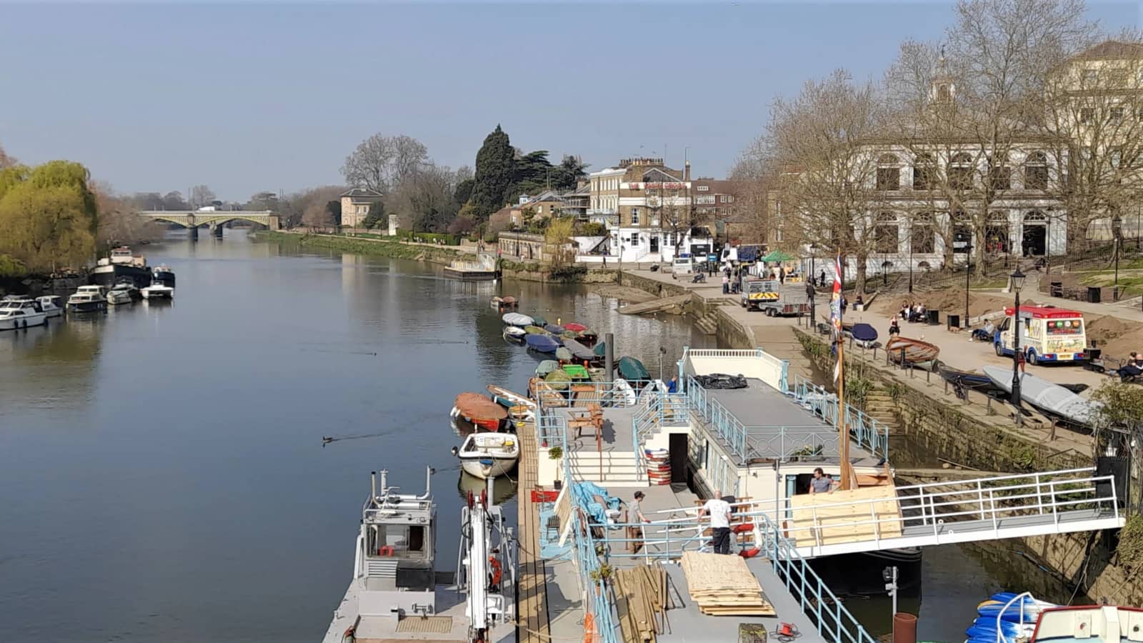 Thames path: Richmond to Kew Bridge via Syon Park, 5 miles