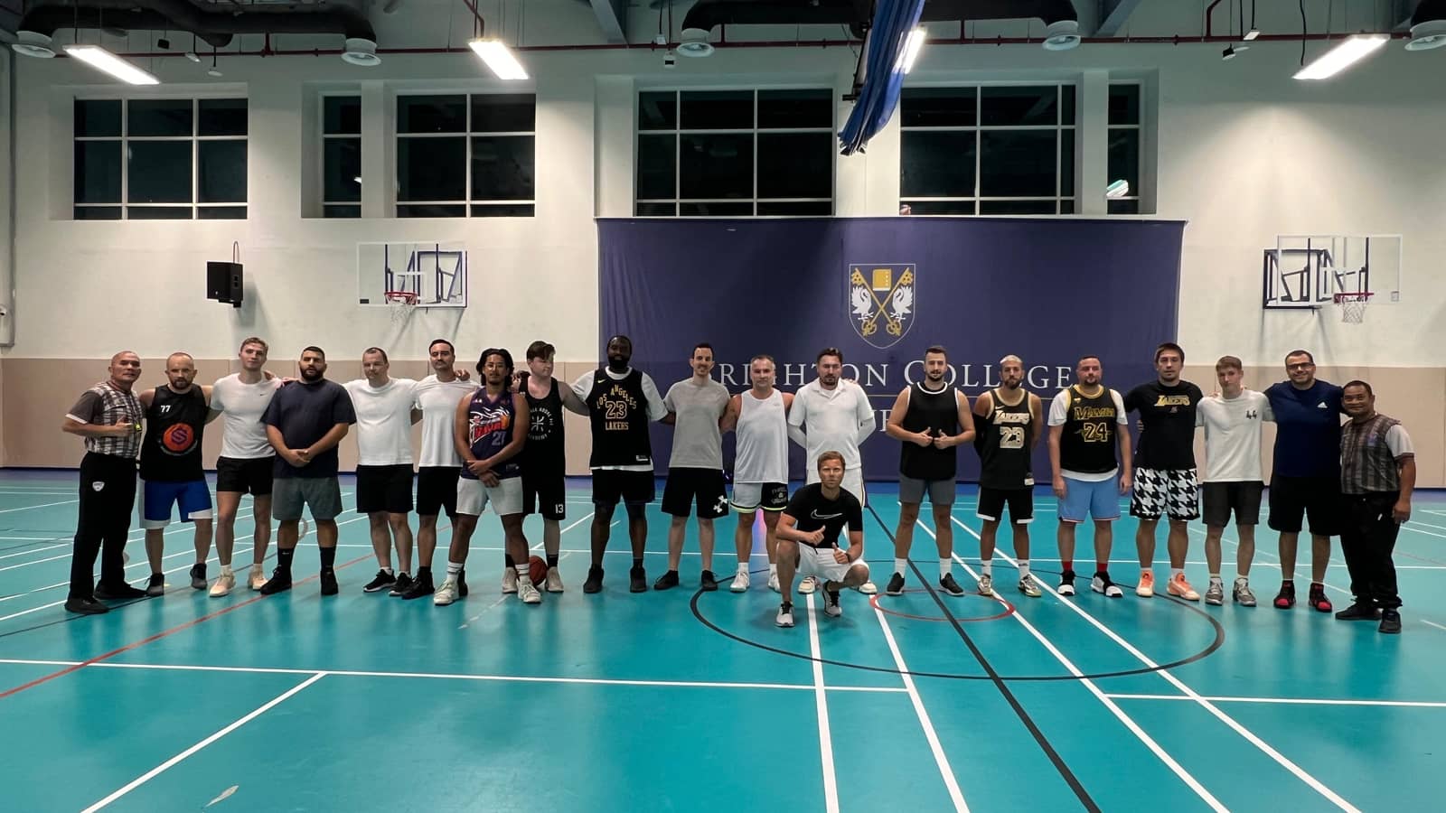 5on5 basketball pick up games in Dubai. Amateur, intermediate and advanced.