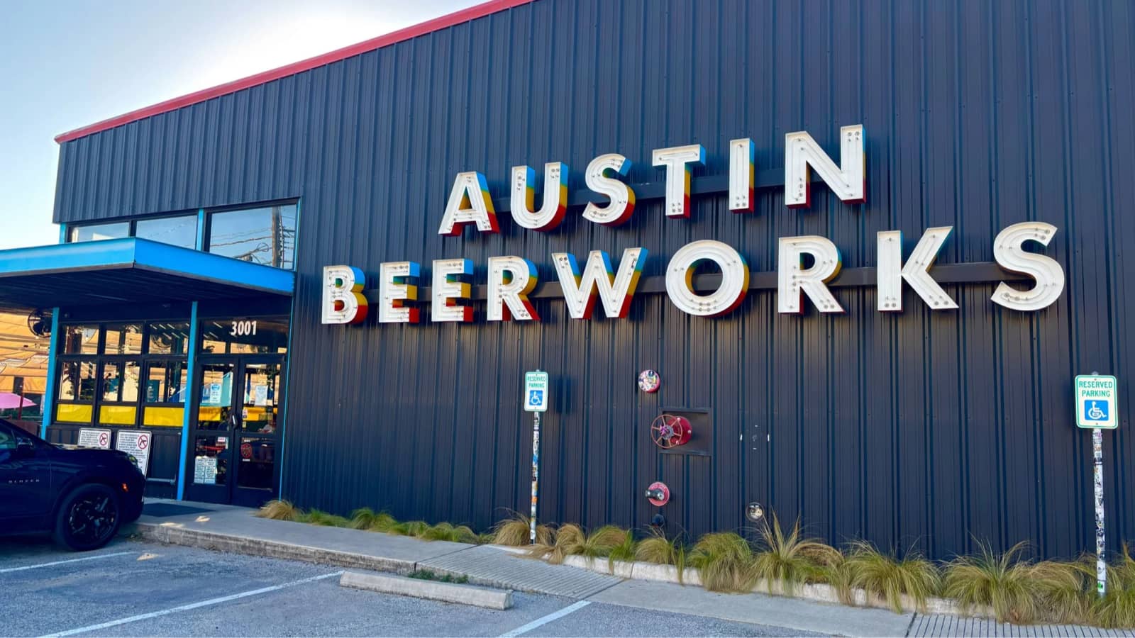 Singles Mingle at Austin Beerworks