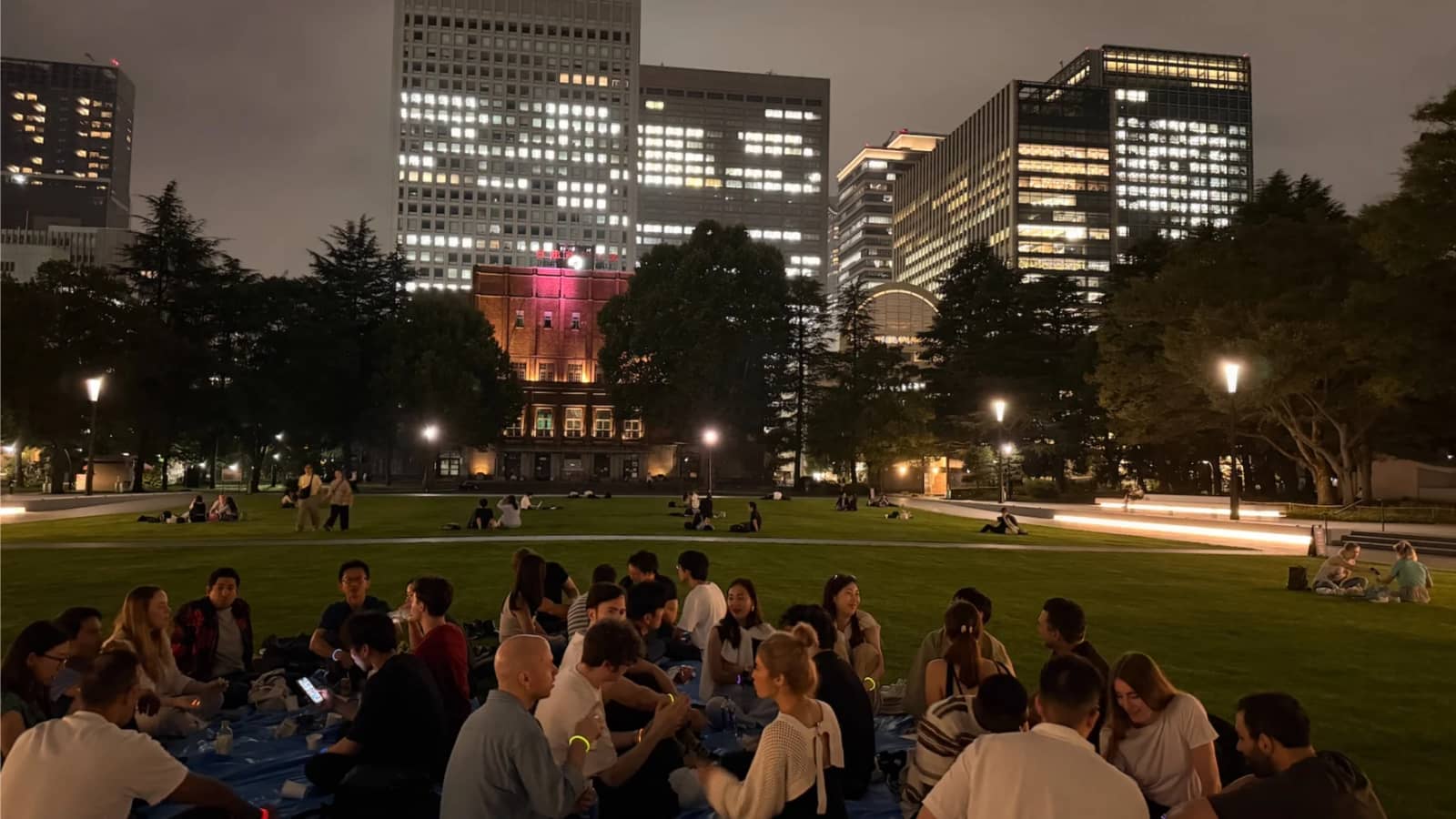 Tokyo Expat Night Picnic at Hibiya Park — Late Summer Social 🌙