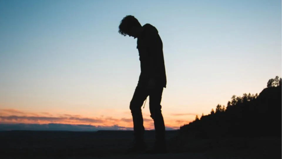 Shy Philosophers: What Do We Owe to Strangers?
