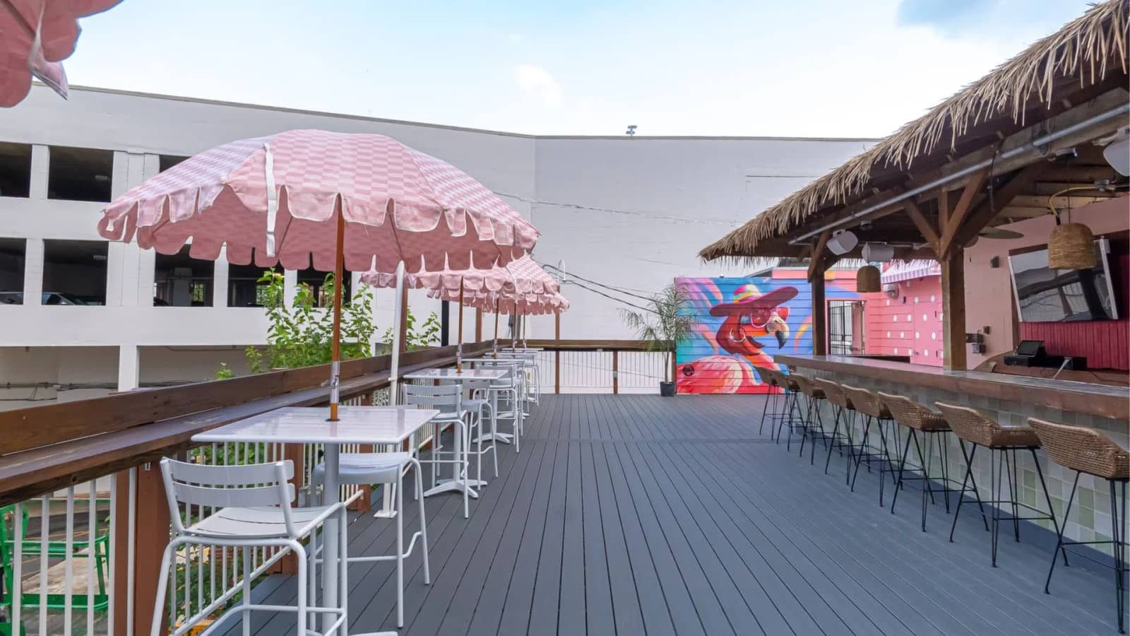 HH Explorer - BOE Tiki Rooftop