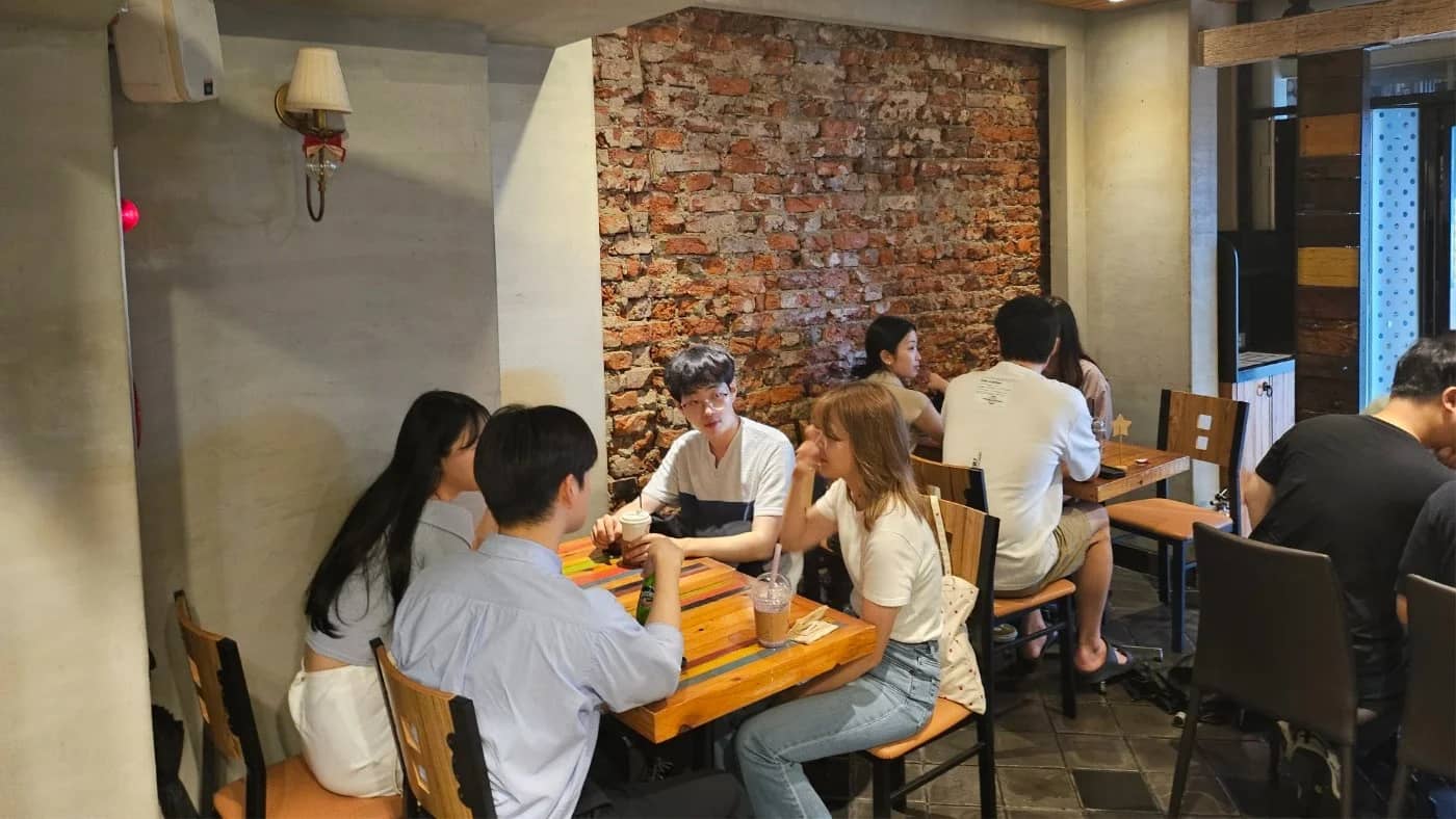 Make Global Friends & Enjoy Real Conversations in Seoul language exchange meetup