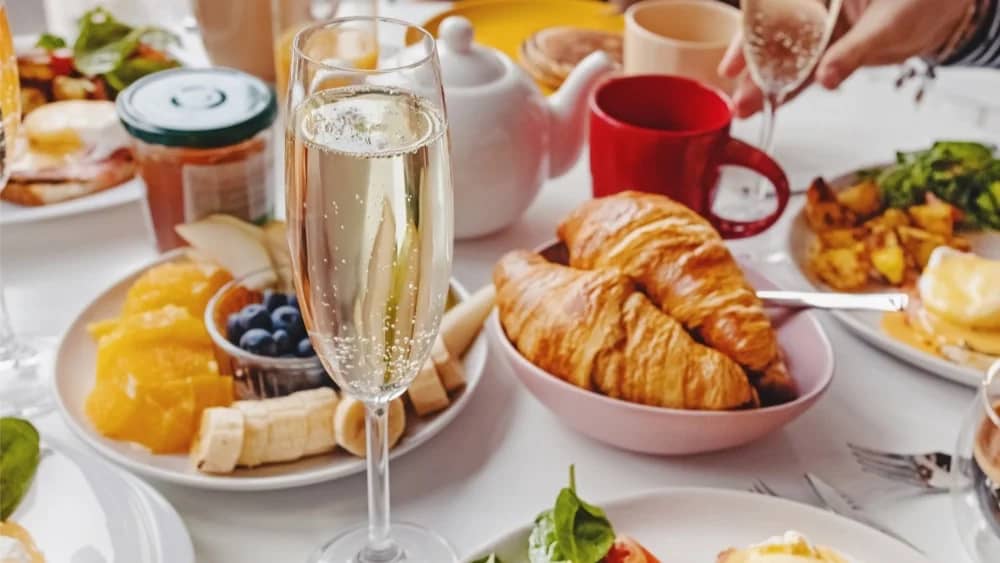 Girls Club SUNDAY OCTOBER 11th Brunch @Ted's Bulletin-Arlington