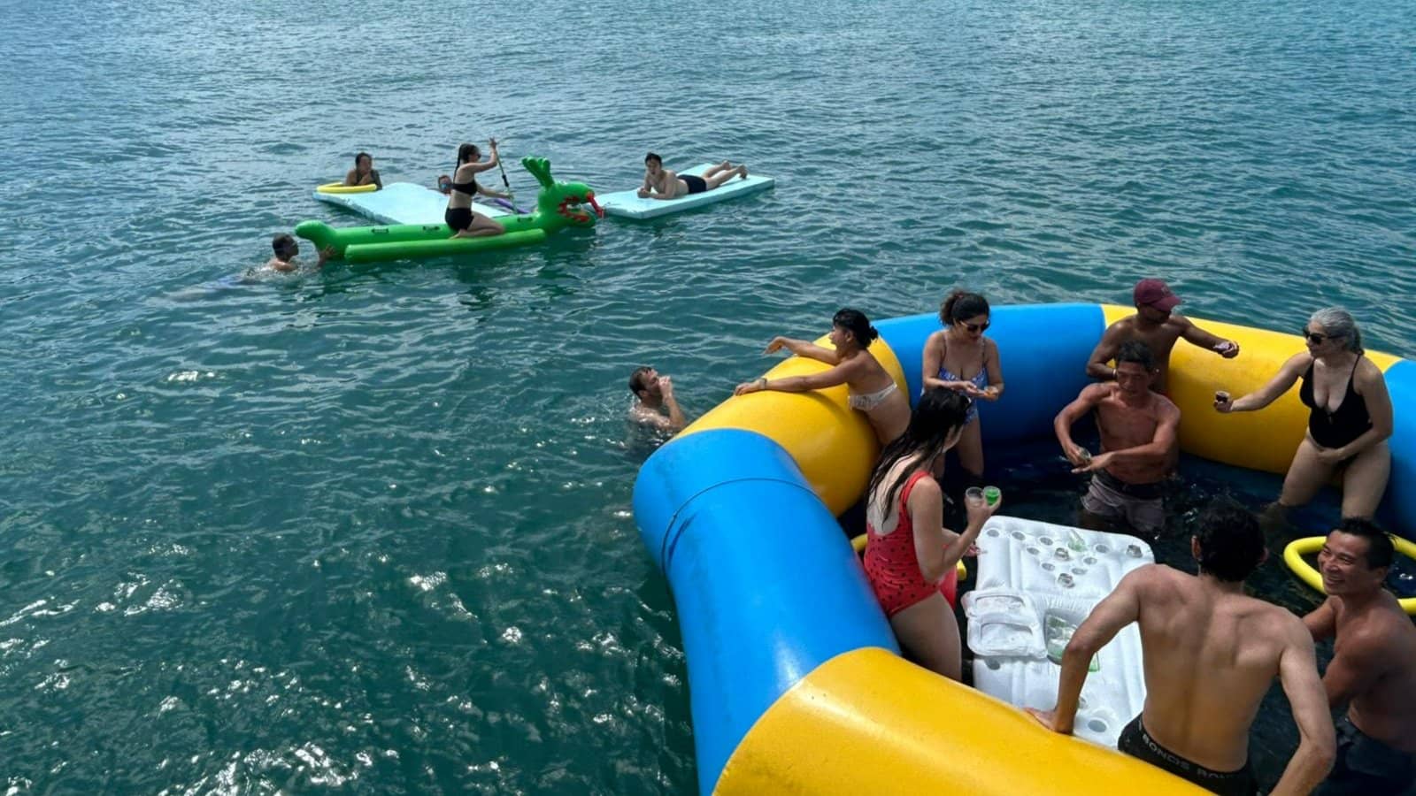 The 852 | Event | ☀️ Summer Cruise Party!