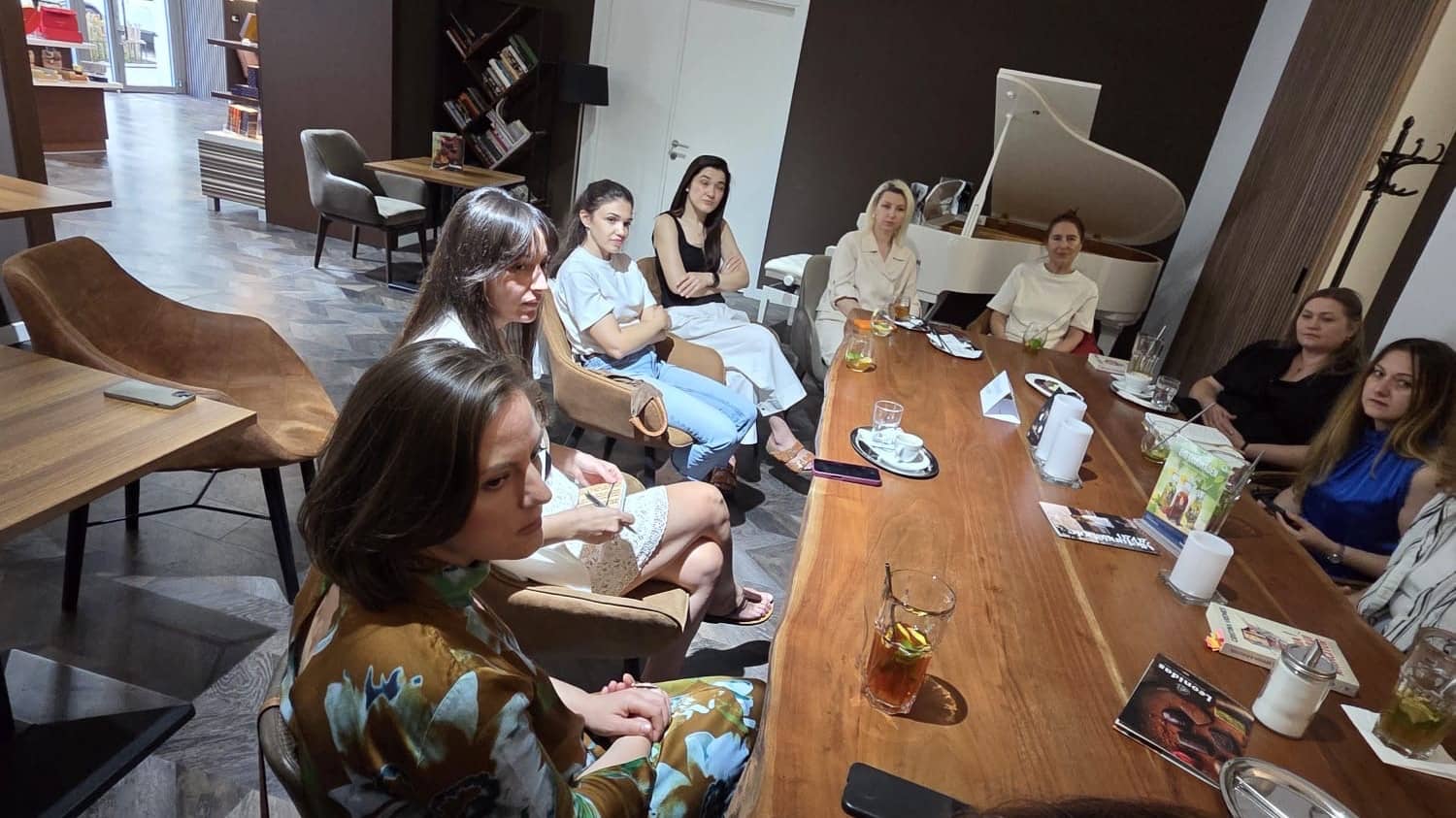 Club de carte  - Literatură scrisă în limba română – Viena