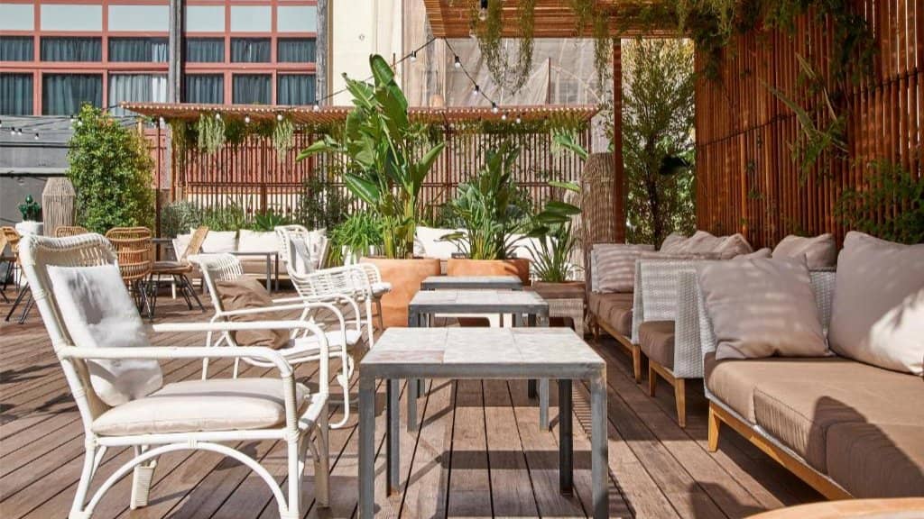 Barcelona Entrepreneurs • Friday Meetup (terrace open)