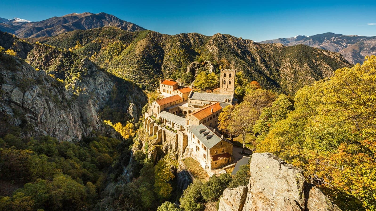 VIATGEM AL COR DEL CANIGÓ