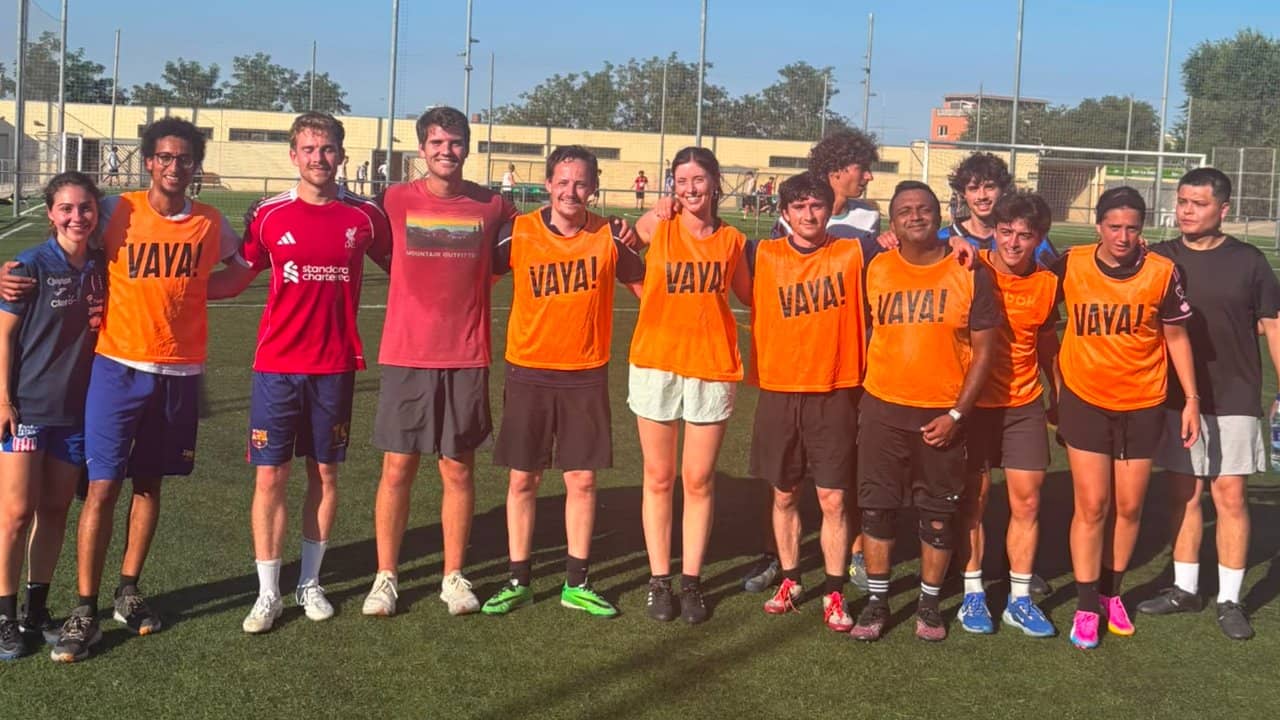 English speaking Football ⚽ Mixed, Social & Beginner-Friendly