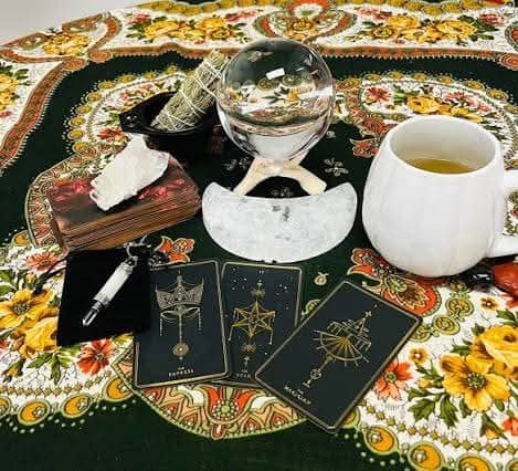 Tarot & Tea / Tarot & Thé (September/Septembre 2026)