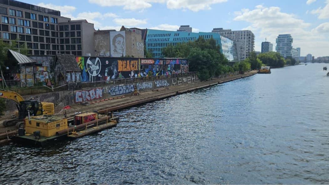 Finding hidden Treasures...Berlin's coolest walk🤯